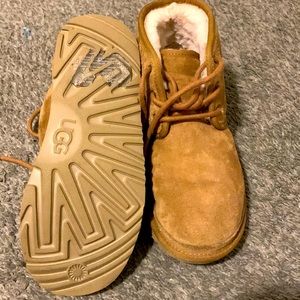 Neumel Uggs
